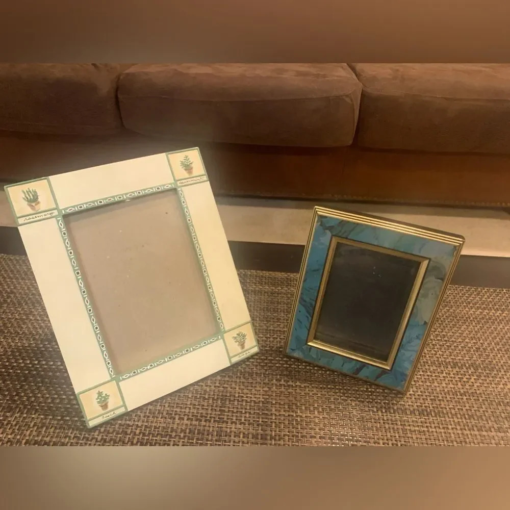Elegant Set of 2 vintage‎ herb/green marbled picture frames - timeless charm!